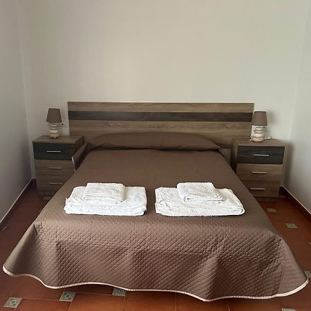 Duplex En San Bartolome De La Torre Villa Luaran gambar