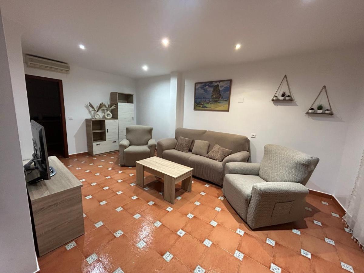 Duplex En San Bartolome De La Torre Villa Luaran gambar