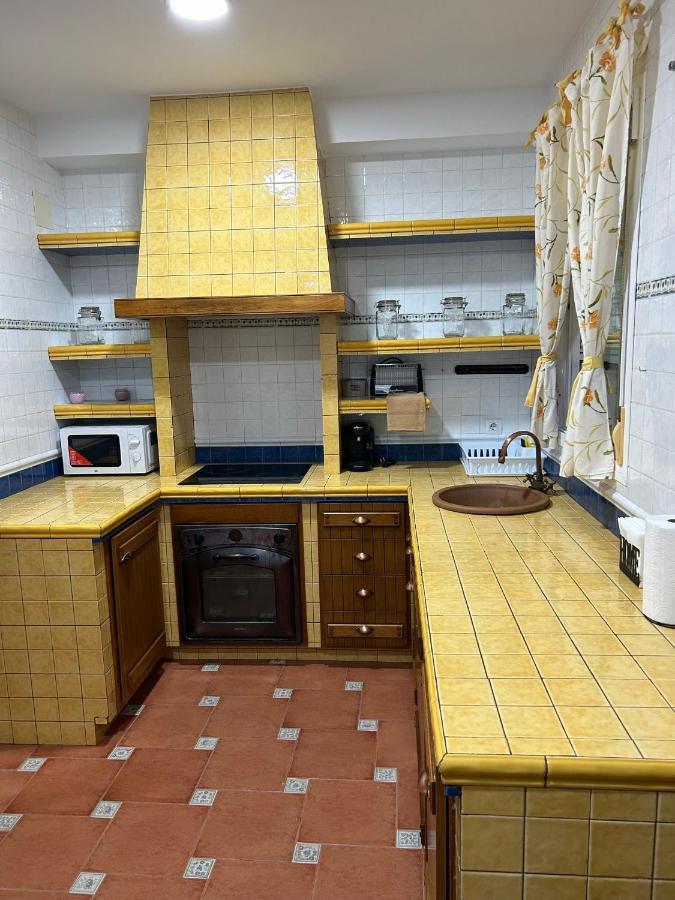 Duplex En San Bartolome De La Torre Villa Luaran gambar