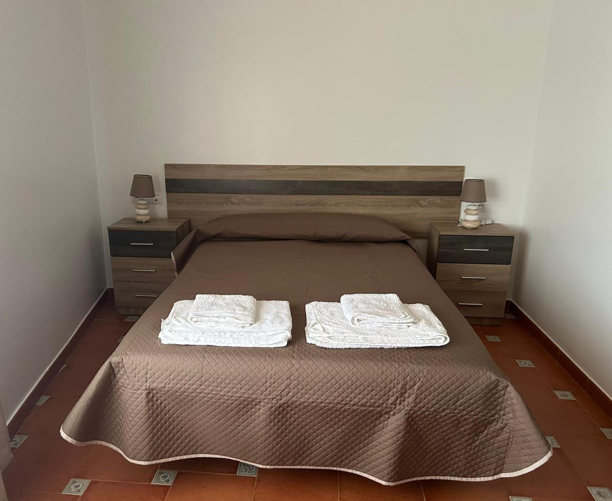 Duplex En San Bartolome De La Torre Villa Luaran gambar